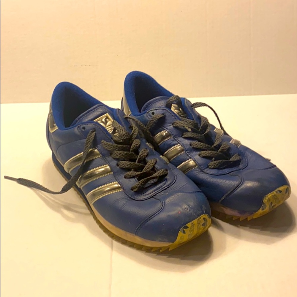 Retro Adidas Sneakers Size 9